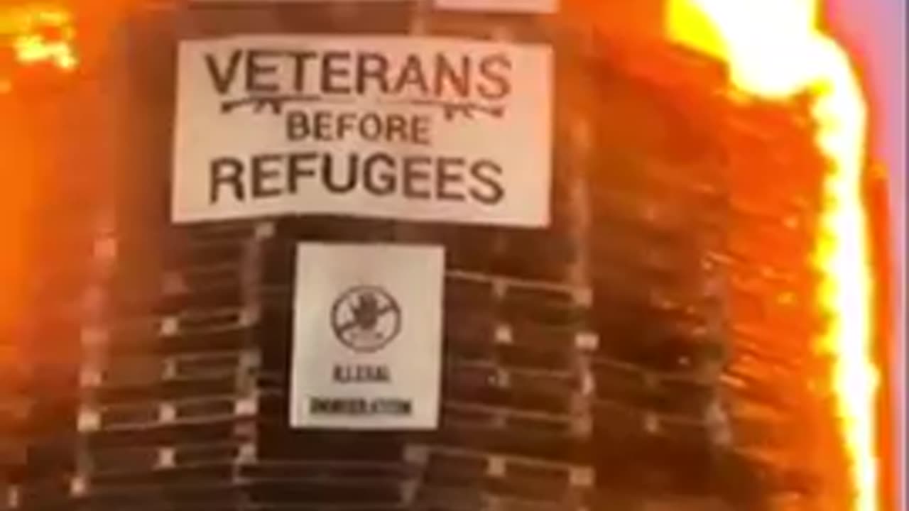 Ireland： Immigrants get out Boat Bonfire .
