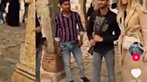 😱🌏 Blonde Woman's Hilarious India Adventure! | FunFM