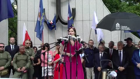 Kłamali, kłamią i kłamać będą, pikieta pod Sejmem RP przeciwko oszczerstwom wobec Polski i Polaków.