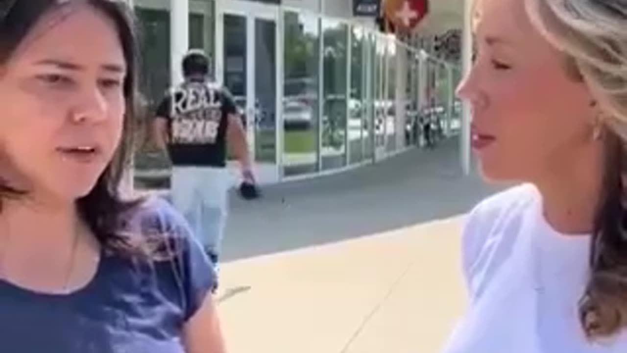 Remember.. Illegal aliens were and still are making more money in Chicago than most Americans 🤦🏻♂️