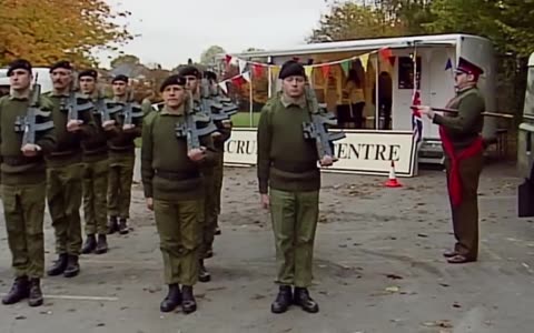 Funny videos Mr. Bean in the army