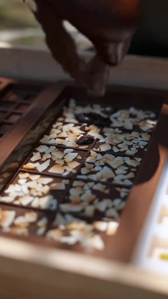CHOCOLATE MAKING PROCESS
