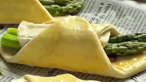 Making a pears beacon puff pastry