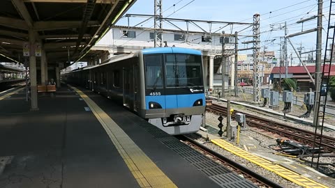 Odakyu 4000 Series out of service.