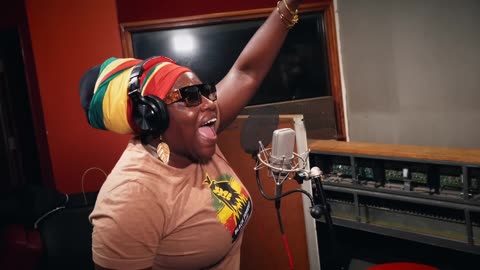 Queen Omega - Dubplate - Little Lion Sound - Tuff Like Iron Jah Army - Uhuru Riddim (1080p)