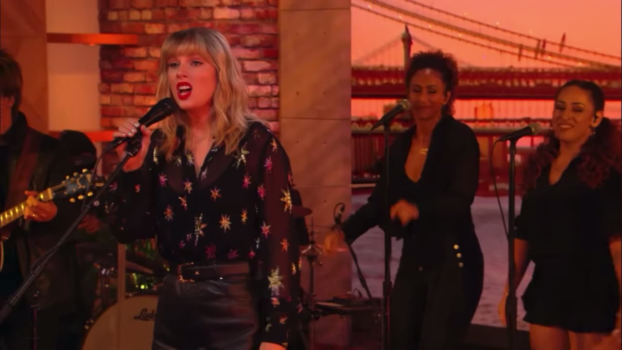 Taylor Swift - you need to calm down ( Live from BBC1 Live lounge)