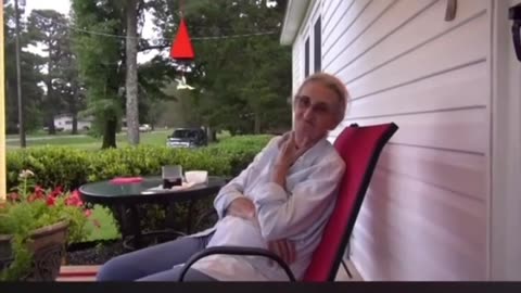 Elvis Presley - visited Lura Mitchell in her home