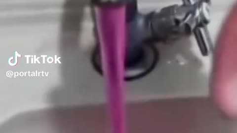 Agua rosa por contaminação de metanol no Brasil