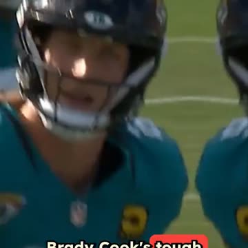 Lawrence Leads Jaguars to Dominant Win