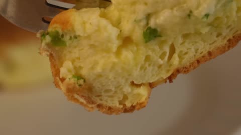 5 Minutes, 2 Eggs! Quick and Easy Fluffy Souffle Omelette Recipe!