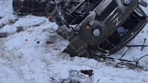 Current situation for the Russians in Kupyansk, two UAZ with supplies
