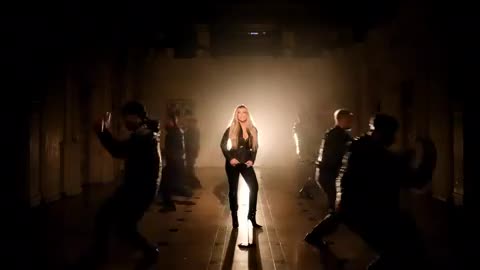 Mariah Carey - Type Dangerous (Official Music Video)