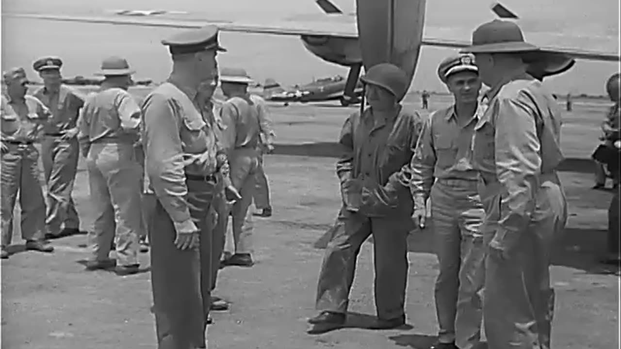 ADMS. KING, NIMITZ, S... - ADMS. KING, NIMITZ, SPRUANCE & LT. GEN. H. SMITH AT SAIPAN - 428-npc-4641