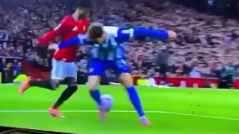 Should Man Utd have been awarded a penalty?