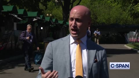 Stephen Miller Rips Illinois Gov. JB Pritzker For 'Inciting Violence'
