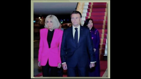 Exclusive Candace Remake ~ The Macrons come undone!
