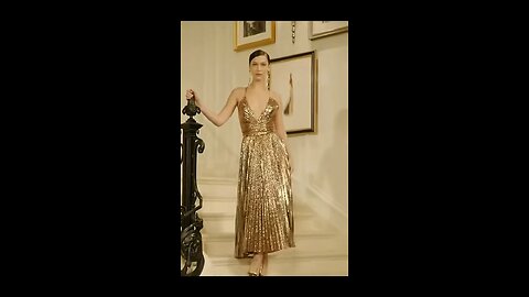 Bella Hadid in Gold #fashion