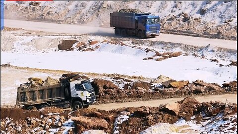 US and Ukraine Sign Landmark Critical Minerals Deal Amid Ongoing Conflict