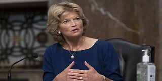 Lisa Murkowski 'Cheated' by Trump Actions on Wind, Solar