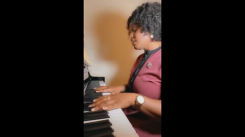 Pastor Joy Bloom in piano 🎹 🎶🎵 #hymn