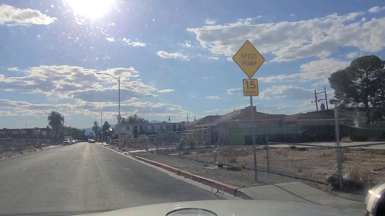 Is this the worst hood in Las Vegas? Check this out! #follow #lasvegas #travel #explore #gaming