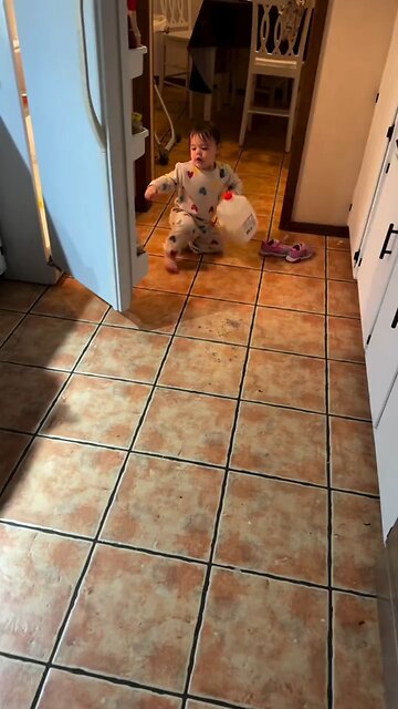 baby stilling the bottle of milk 🍼