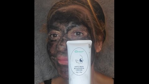 DIY Hollywood Facial with Carbon Gel and Neatcell Laser Device
