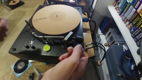 Electronics #vlog. (no antiskate installed) #turntable #vinyle #turntableplater