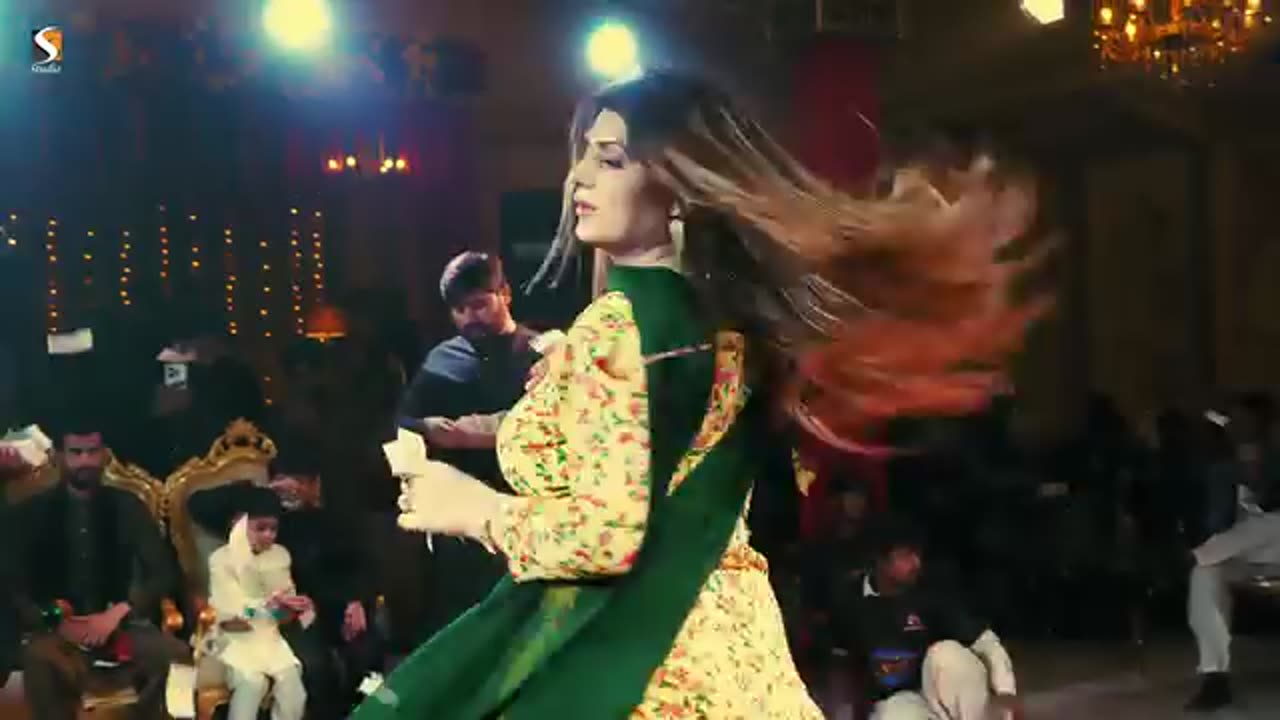 Urwa Khan best dance performance mujra