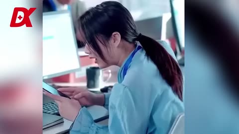 بنت فقيرة بتقضي ليلة 🔥مع مليونير غني عشان الفلوس بس ف الاخر الموضوع انتهي ان وقع في حبها واتجوزها🥰