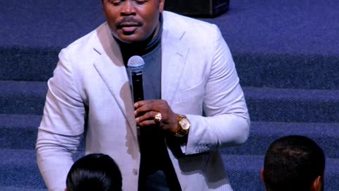 Jesus alone. Nothing else. Any door that leads me away from Your presence—may it never open.