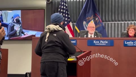 Muslims threaten murder