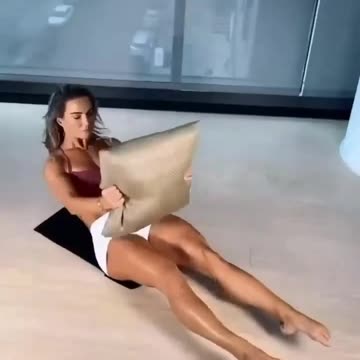 Maximize Your Pillow for Effective Ab Workouts