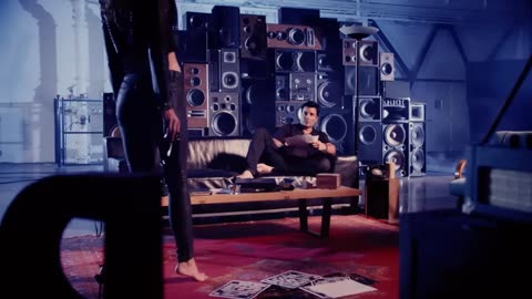 Chayanne - Humanos a Marte (Official Video)