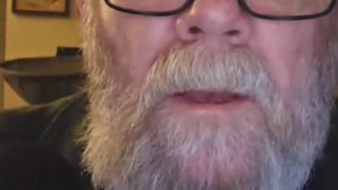 Rhode Island Pilot: Silver Object Hovering Beside Wing