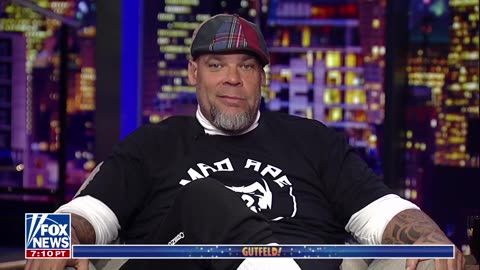 'Gutfeld!': Celebrities at the Golden Globes are the bravest people