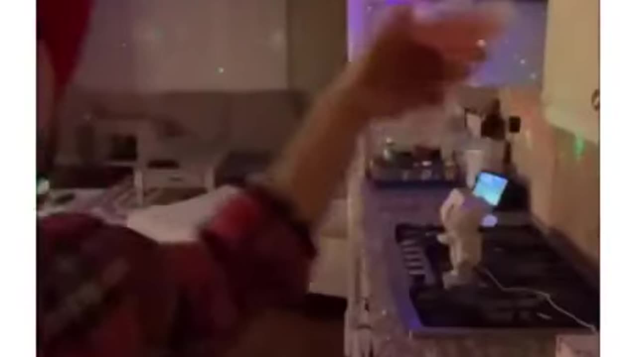 So Much Party Is Happening Over Here... I do this too!!! hahaha XD