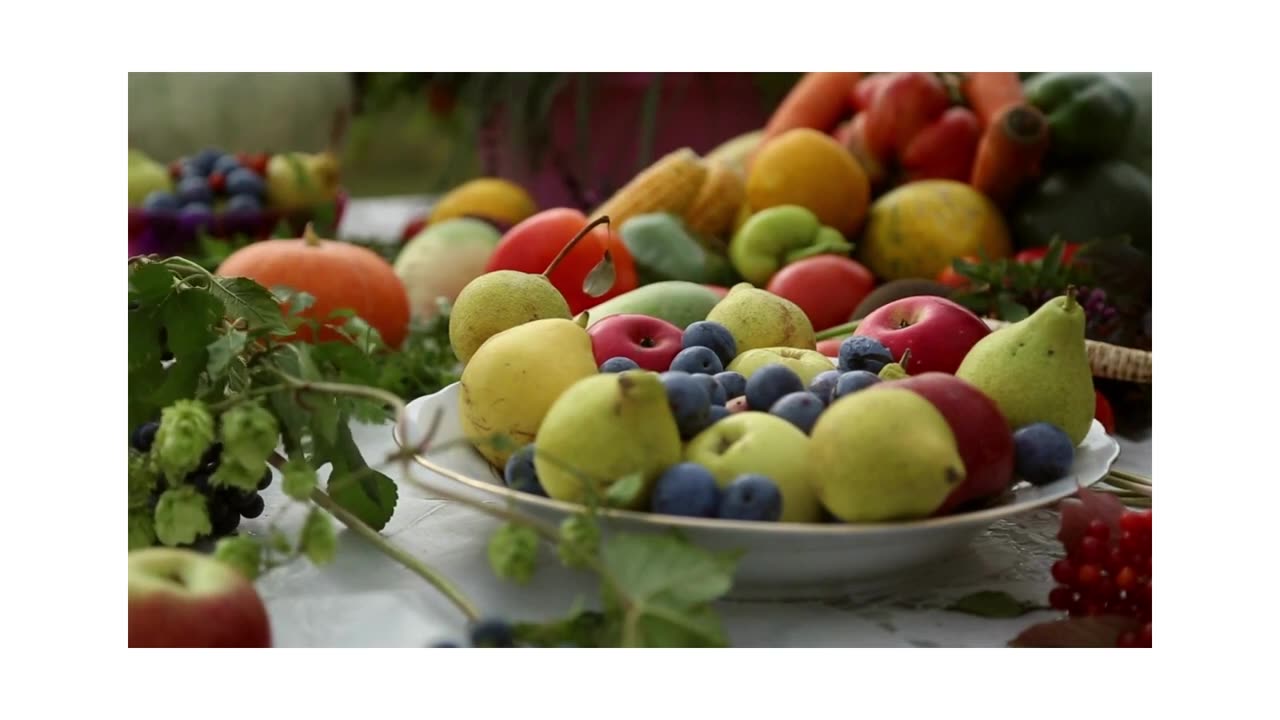 "Perfectly Peculiar Pear Facts: Unraveling the Secrets of this Remarkable Fruit!"