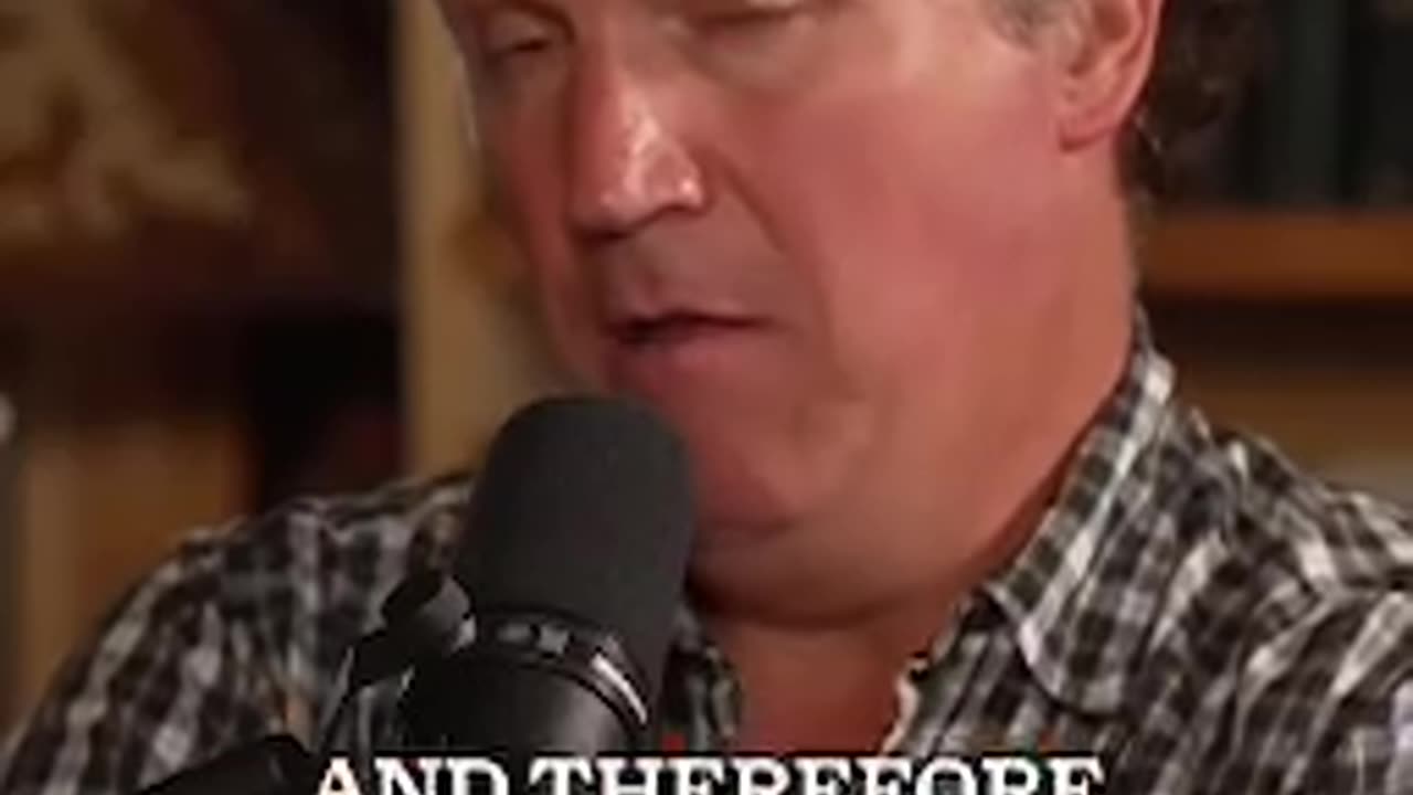 Tucker sta facendo ciò che pochi osano fare