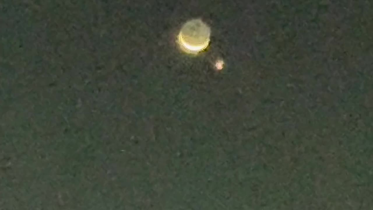 🤯✨ Triple Conjunction: Moon, Venus & Regulus! | FeedMyCuriosity