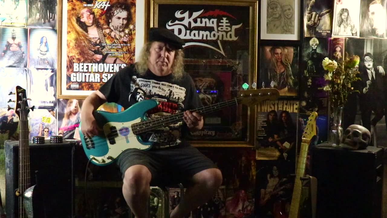 White Zombie - Thunder Kiss ’65 | Bass Play Through