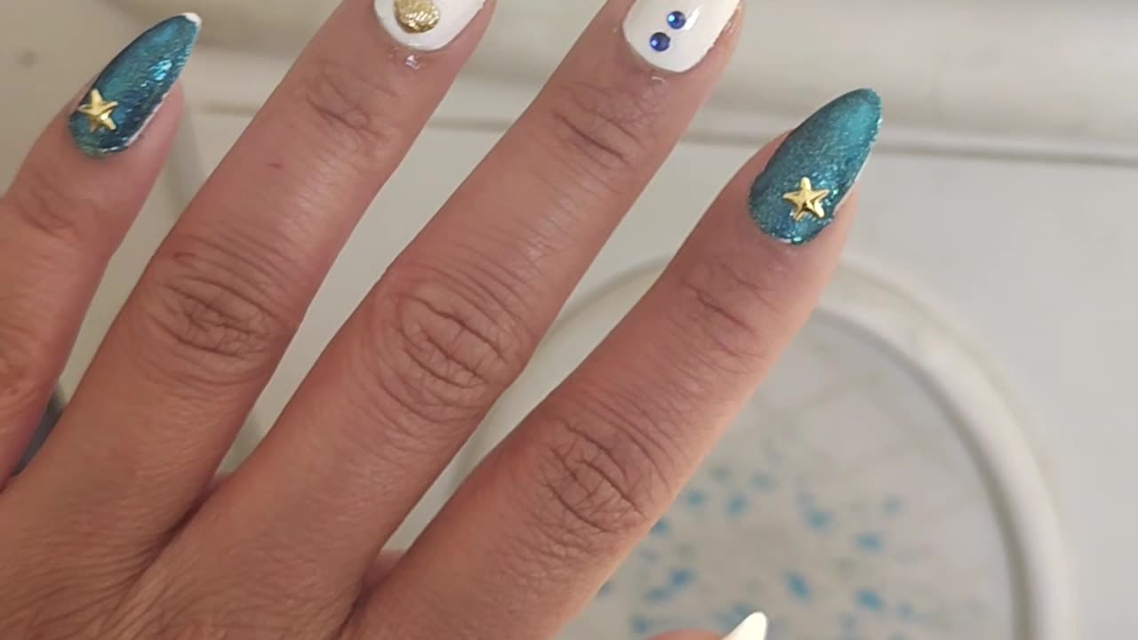 Cute Mermaid Nails 🧜‍♀️💅