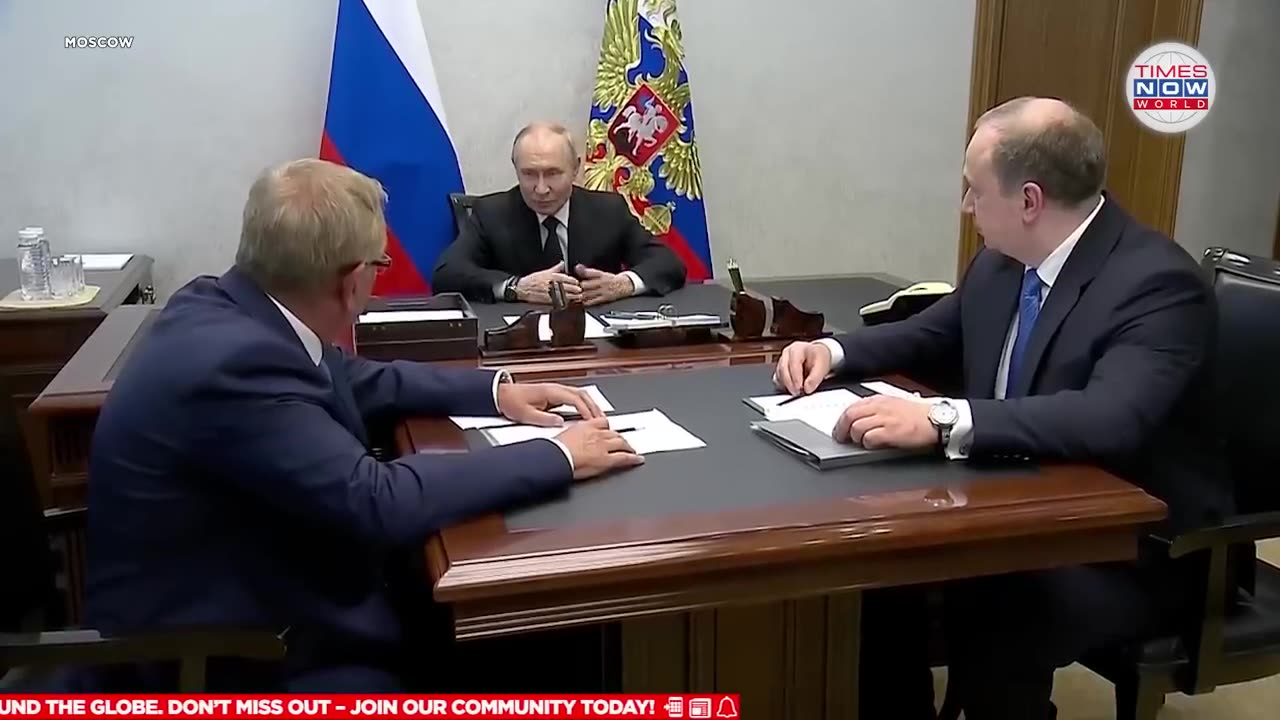 Putin Shocks the Seas With 50 Warships and a Fearsome Nuclear Sub | Times Now World