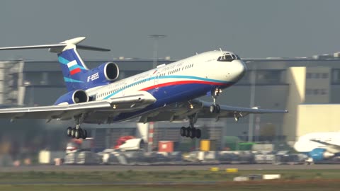 Let's admire a true legend of Soviet aviation - the Tu-154 aircraft