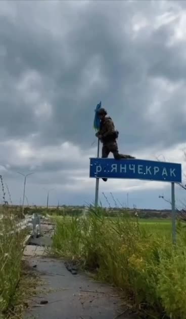 Ukrainian Army Faces Alarming Situation — Consequences of Past Decisions