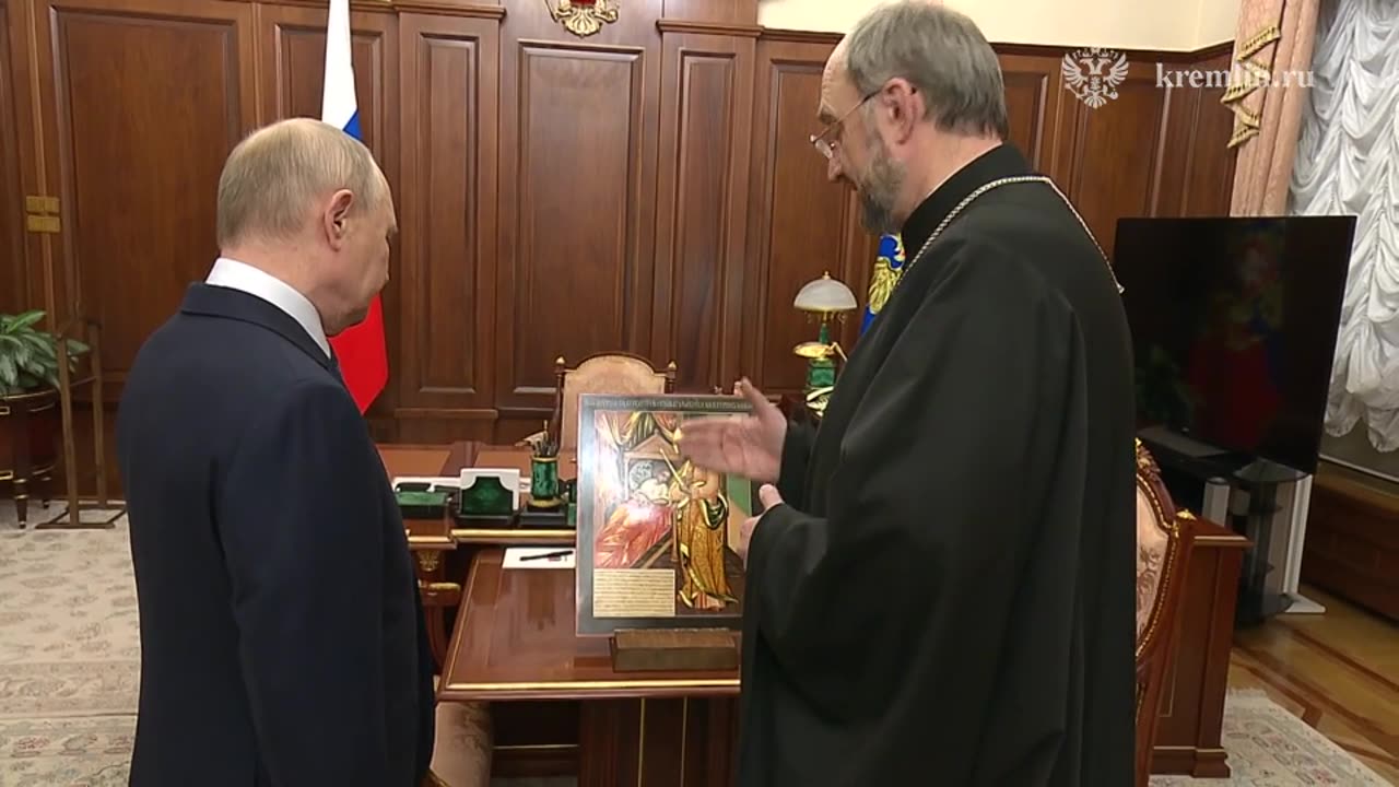 Владимир Путин провёл встречу с руководителем фонда «Круг добра» протоиереем Александром Ткаченко