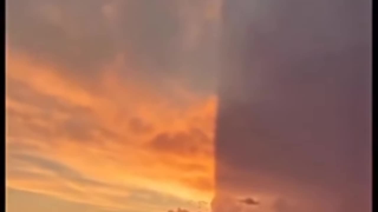 SKY GLITCH - 4 - REAL SKY OR SIMULATION