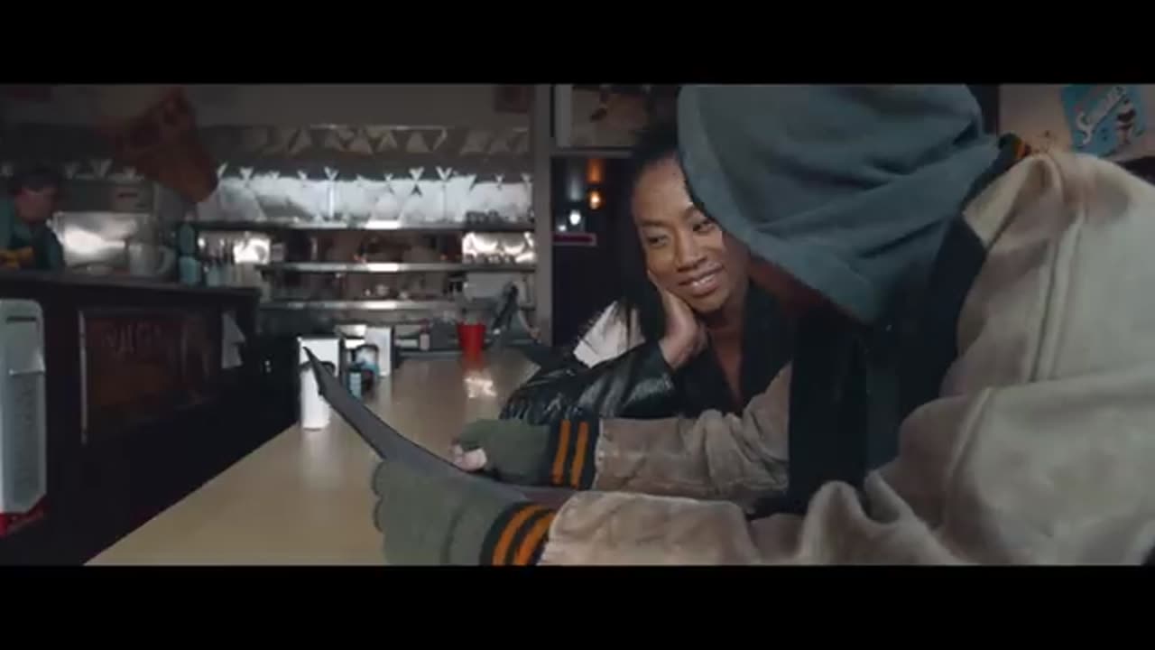 Ed Sheeran - Shape of You (Official Music Video)