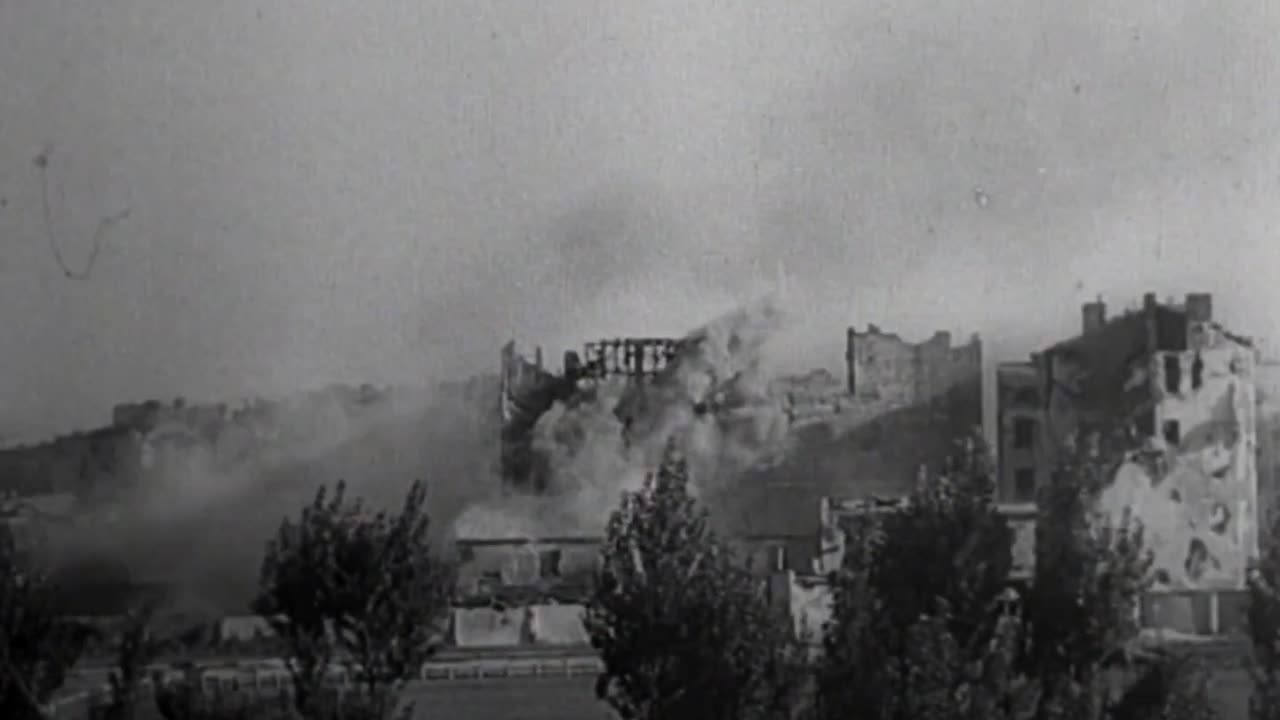 60cm Karl-Gerät siege mortar Ziu in action during the Warsaw Uprising in August 1944