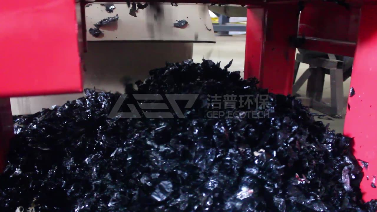Double-Shaft Shredder for Plastic Rolls Test!
